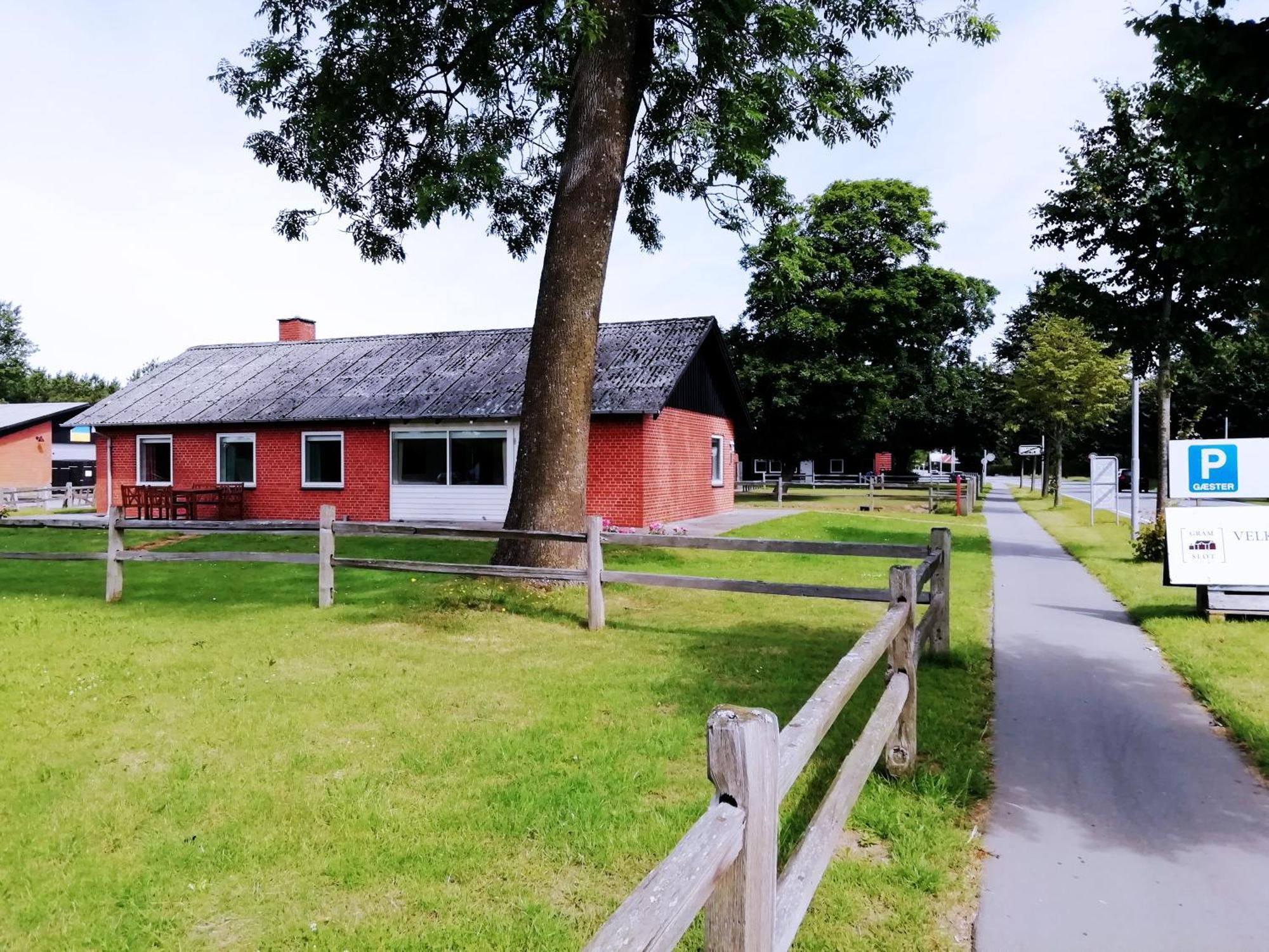 Den Gamle Kro Ved Gram Slot Exterior foto