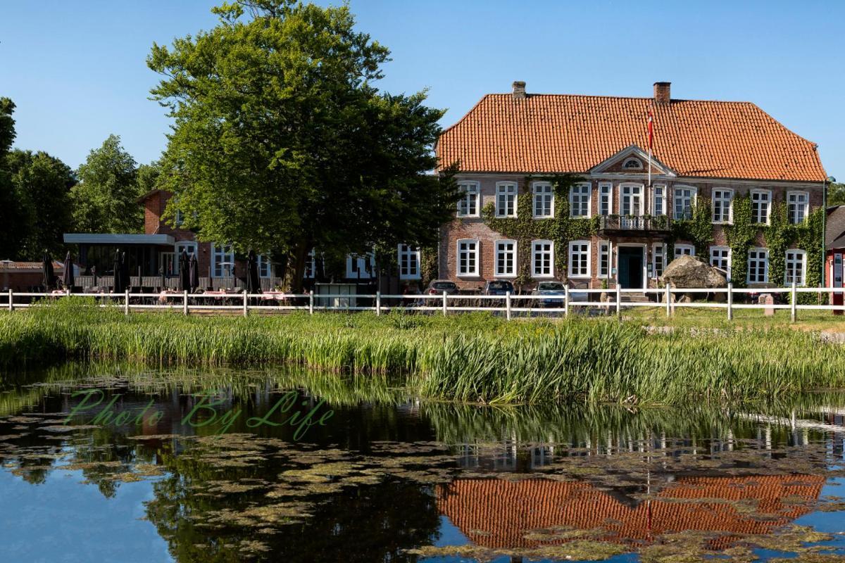 Den Gamle Kro Ved Gram Slot Exterior foto