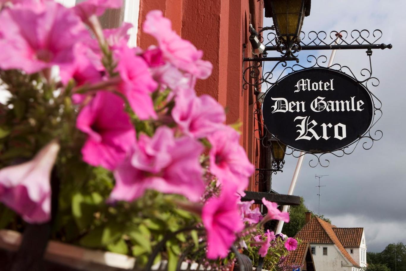 Den Gamle Kro Ved Gram Slot Exterior foto